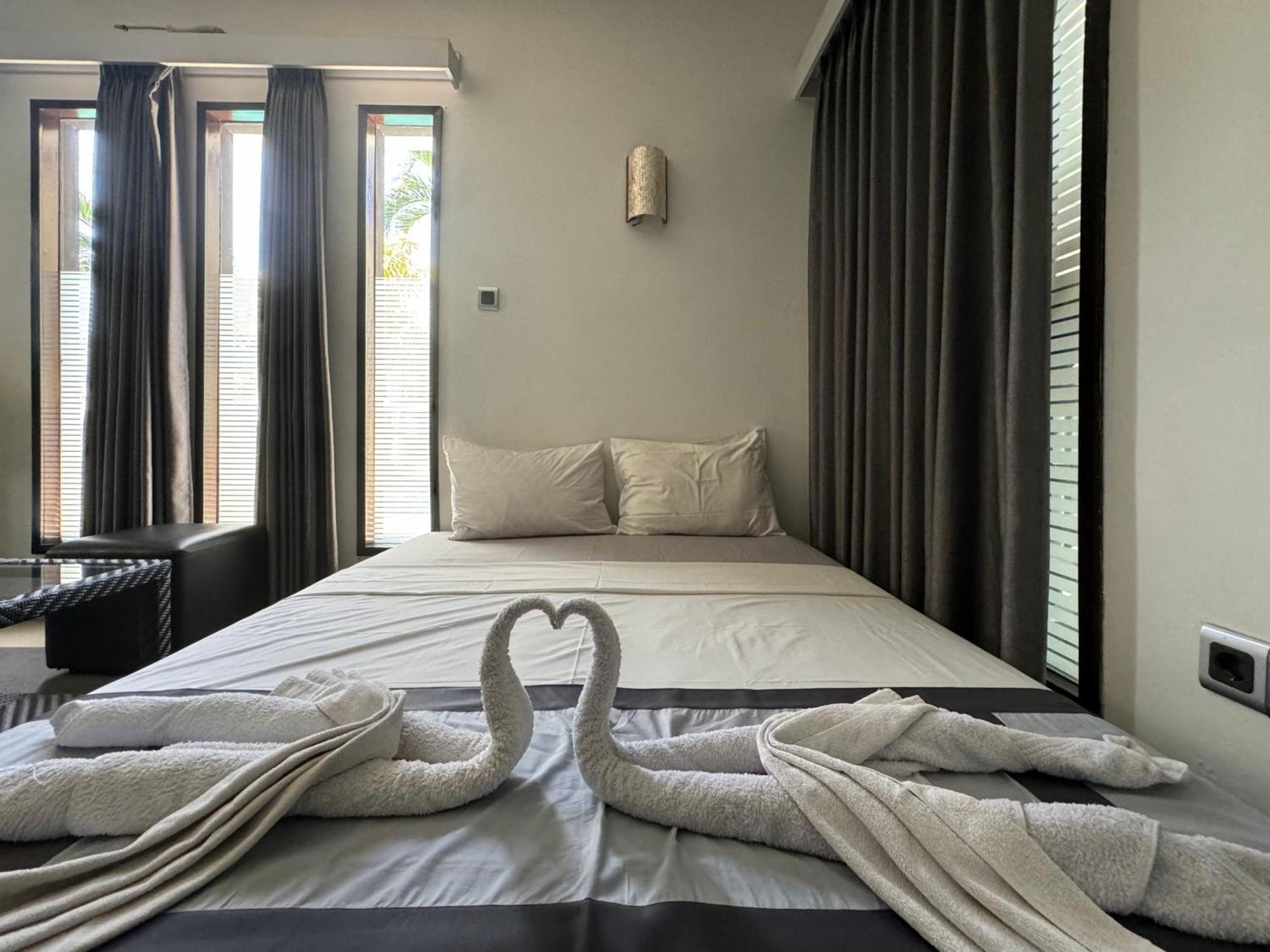 Villa Rumah Putih Abu Abu 셍기기 외부 사진