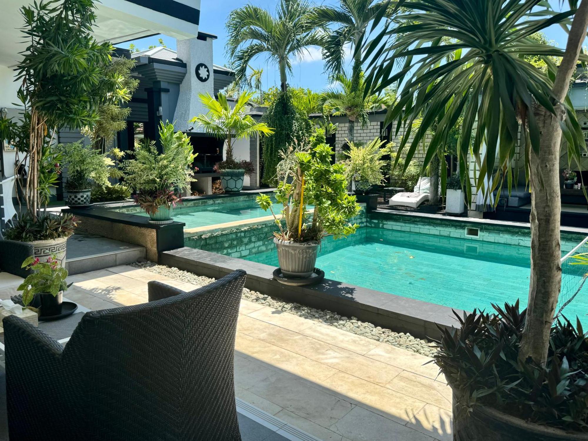 Villa Rumah Putih Abu Abu 셍기기 외부 사진