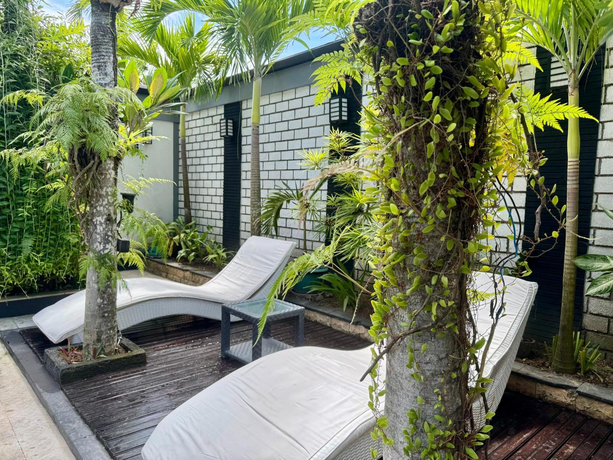 Villa Rumah Putih Abu Abu 셍기기 외부 사진