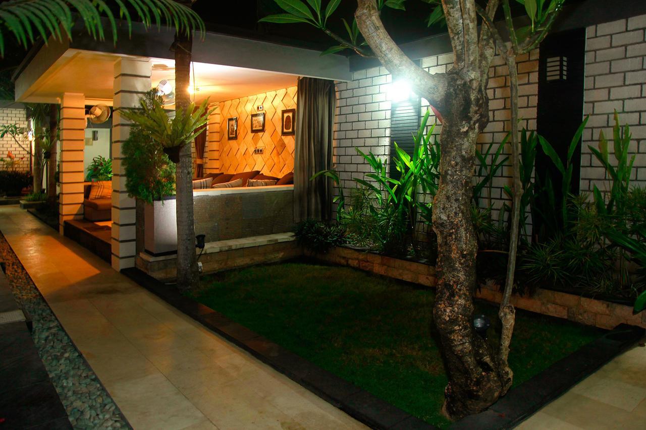 Villa Rumah Putih Abu Abu 셍기기 외부 사진